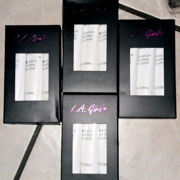 L.a girl moisture nourishing face primer - Picture 1 of 1